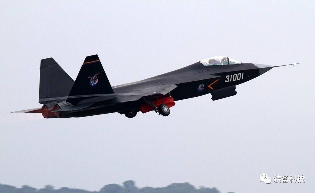 殲-31，窩囊并非事實(shí)，深度解析中國(guó)先進(jìn)戰(zhàn)機(jī)之潛力與挑戰(zhàn)，深度解析，殲-31的潛力與挑戰(zhàn)——中國(guó)先進(jìn)戰(zhàn)機(jī)的突破與前景