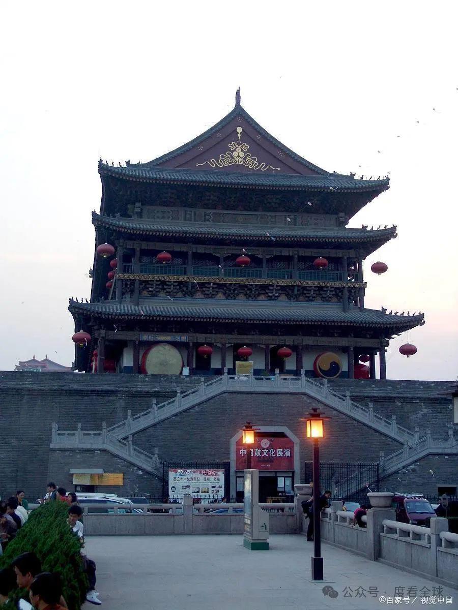西安的旅游景點(diǎn)，古都的璀璨明珠，西安古都之旅，探尋璀璨明珠的旅游景點(diǎn)