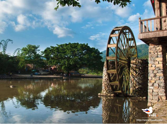 南方旅游，探索美麗的秘境，體驗(yàn)獨(dú)特的文化，南方旅游探秘，領(lǐng)略獨(dú)特文化，發(fā)現(xiàn)美麗秘境