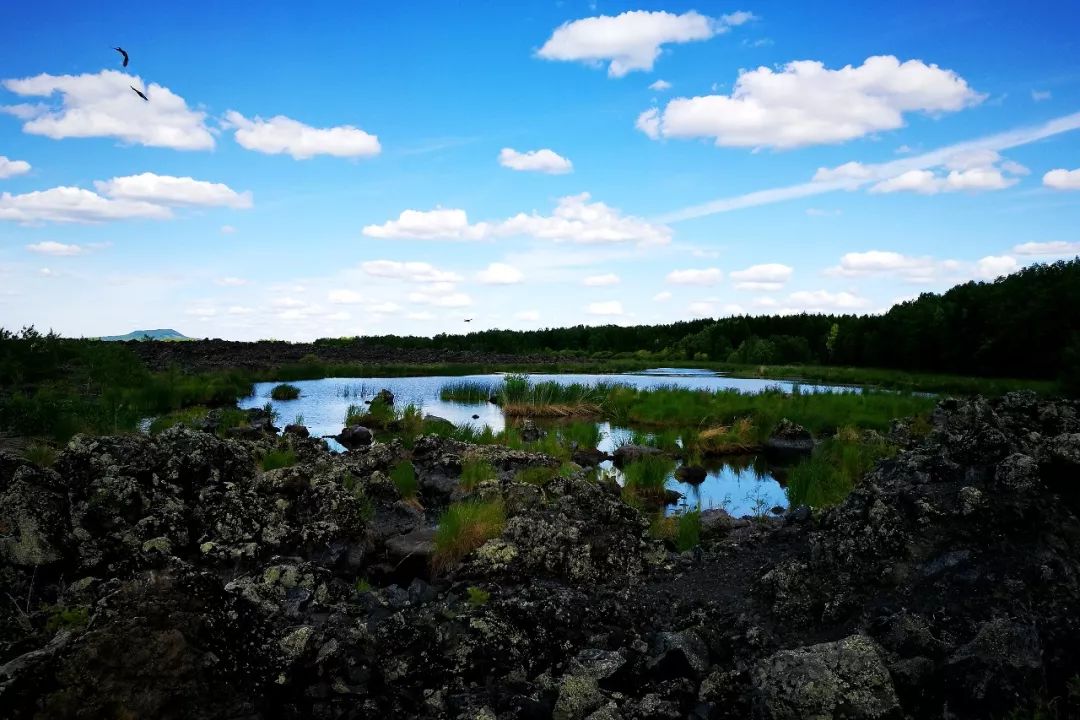 五大連池，自然美景的瑰寶，五大連池，自然美景的瑰寶之地