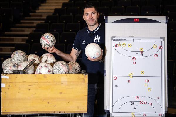 白小姐王中王一肖選一碼，揭秘背后的秘密，揭秘白小姐王中王一肖選一碼背后的秘密